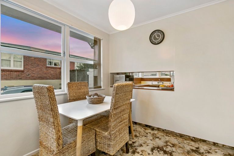 Photo of property in 37 Tiraumea Drive, Pakuranga, Auckland, 2010