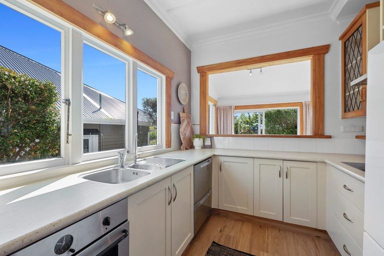 Photo of property in 57 Gover Street, New Plymouth, 4310
