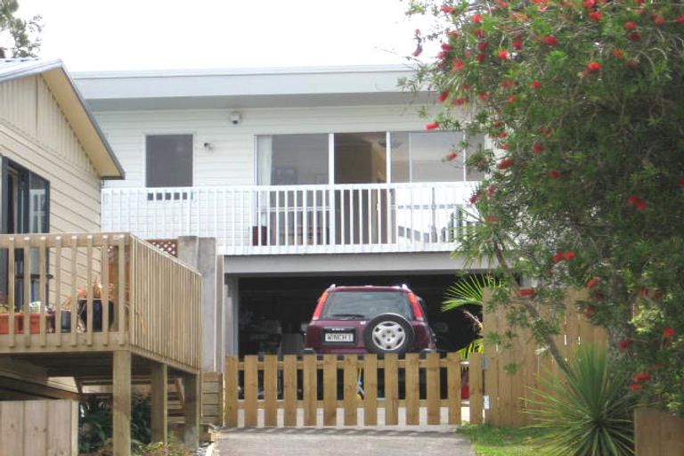 Photo of property in 160 Weatherly Road, Torbay, Auckland, 0630