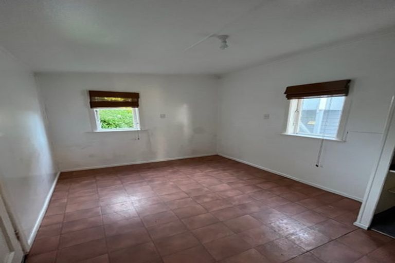 Photo of property in 204 Rongotai Road, Rongotai, Wellington, 6022