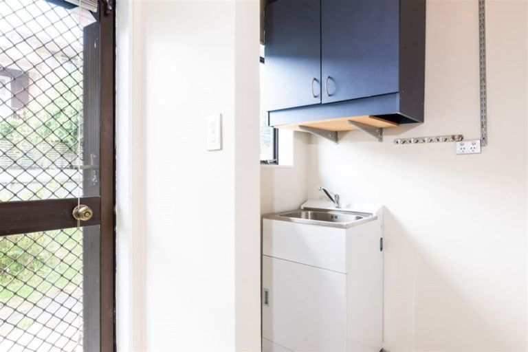 Photo of property in 71 Miro Street, New Lynn, Auckland, 0600