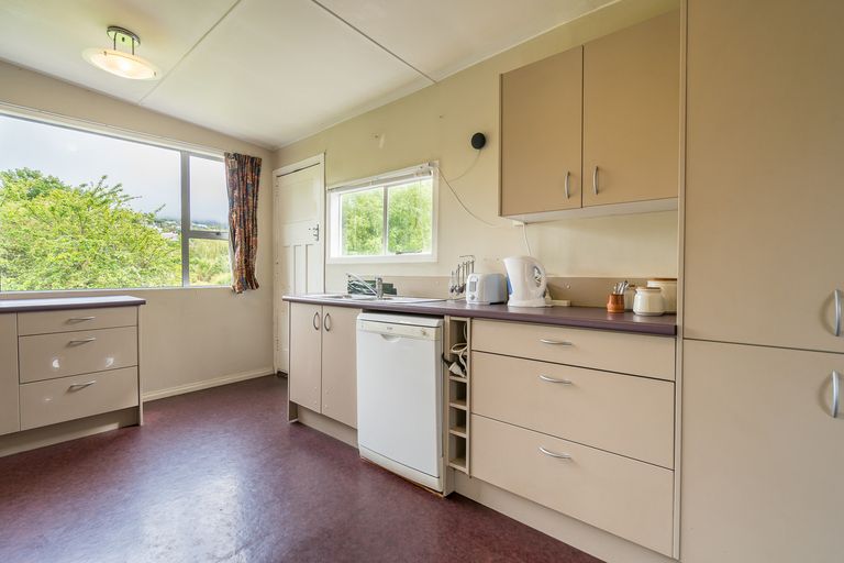 Photo of property in 15 Font Street, Kaikorai, Dunedin, 9010