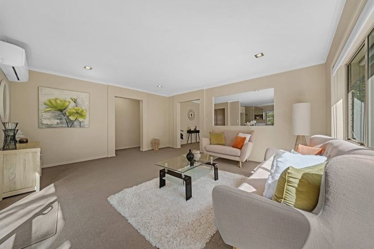 Photo of property in 6 Luna Place, Henderson, Auckland, 0612