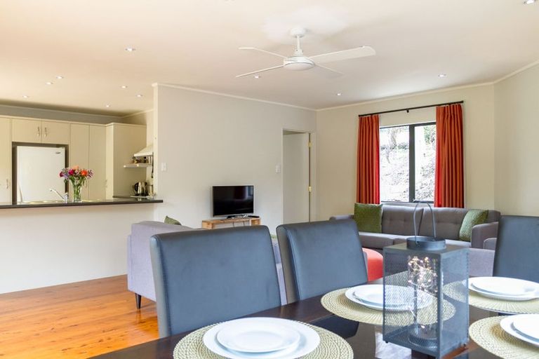 Photo of property in 24a Korotaha Terrace, Rothesay Bay, Auckland, 0630