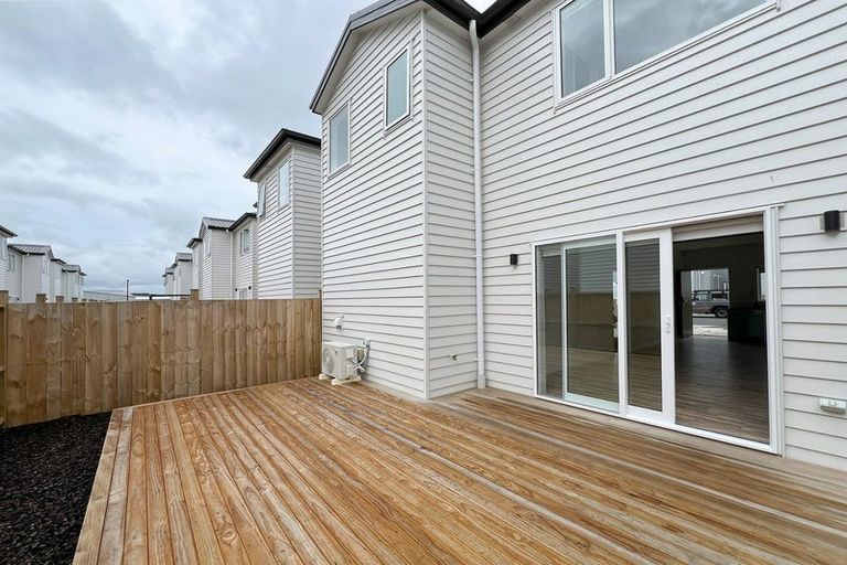 Photo of property in 16 Te Kaapia Road, Papakura, 2110