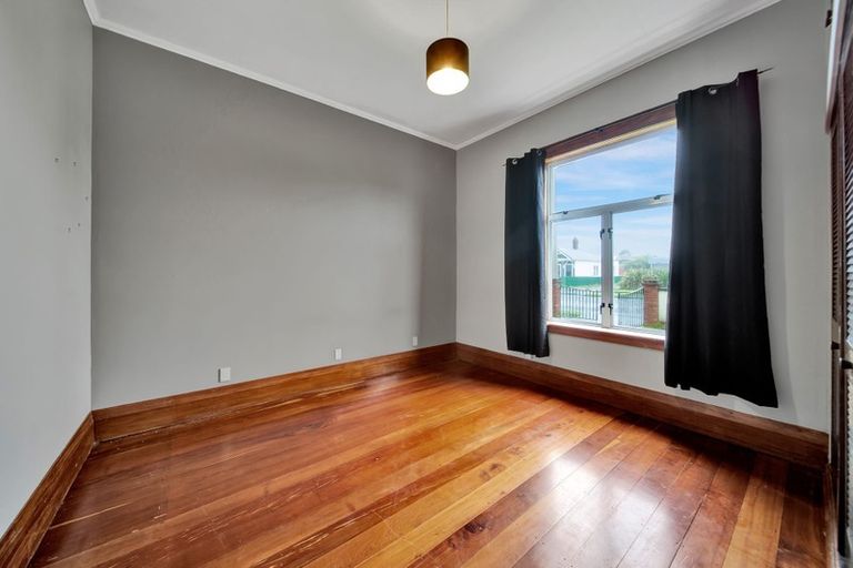 Photo of property in 103 Victoria Street, Hawera, 4610