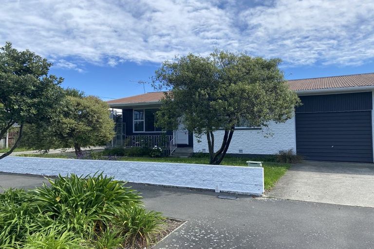 Photo of property in 1/172 Bowhill Road, New Brighton, Christchurch, 8083