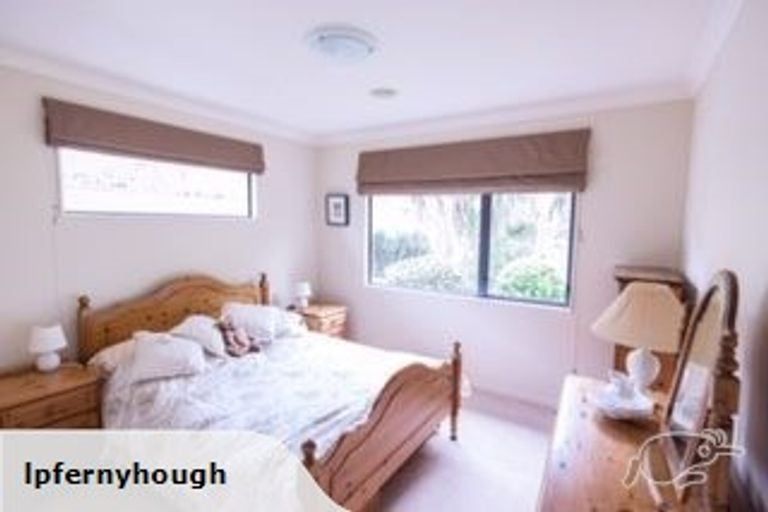 Photo of property in 214 Westchester Drive, Churton Park, Wellington, 6037