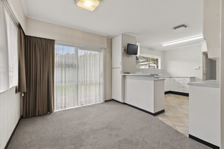Photo of property in 4 Honey Place, Weymouth, Auckland, 2103