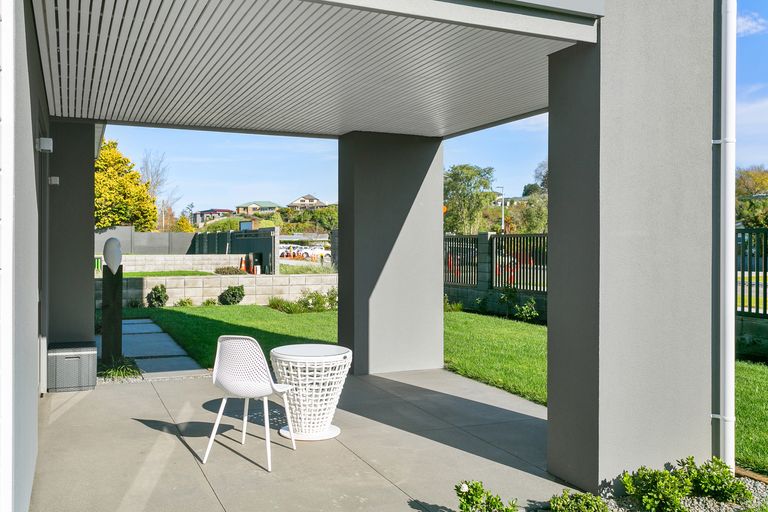 Photo of property in 1 Ada Close, Cambridge, 3434