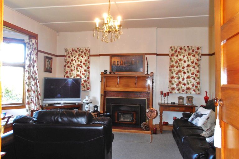 Photo of property in 16 Wood Street, Temuka, 7920