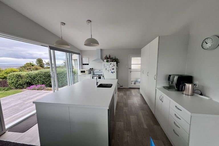 Photo of property in 70a Vipond Road, Stanmore Bay, Whangaparaoa, 0932