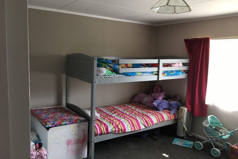 Photo of property in 33a Jupiter Street, Milson, Palmerston North, 4414