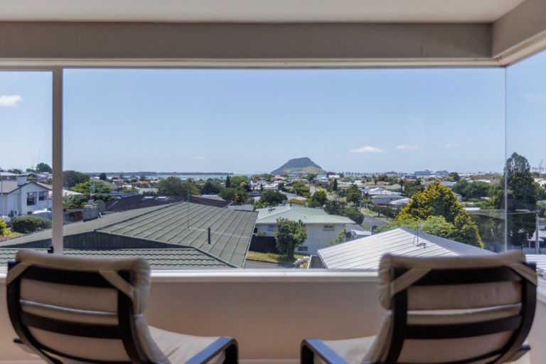 Photo of property in 4 Mana Street, Otumoetai, Tauranga, 3110