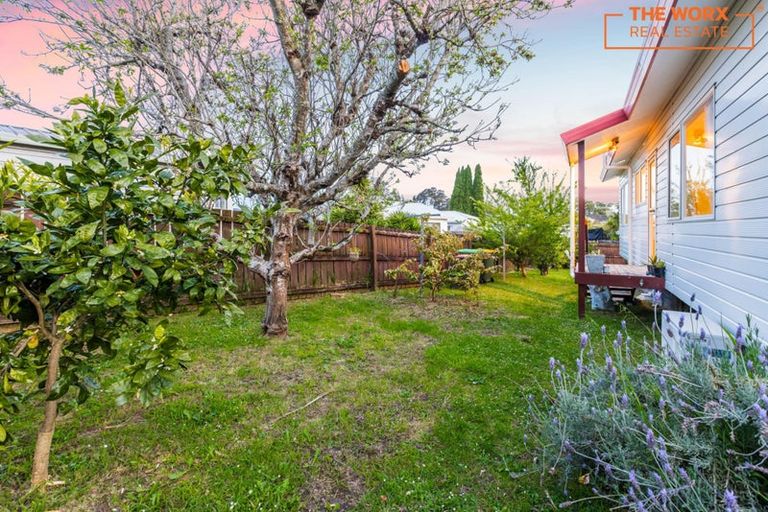 Photo of property in 35 Limond Street, Randwick Park, Auckland, 2105