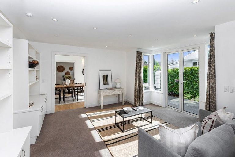 Photo of property in 3 Wherstead Road, Cashmere, Christchurch, 8022