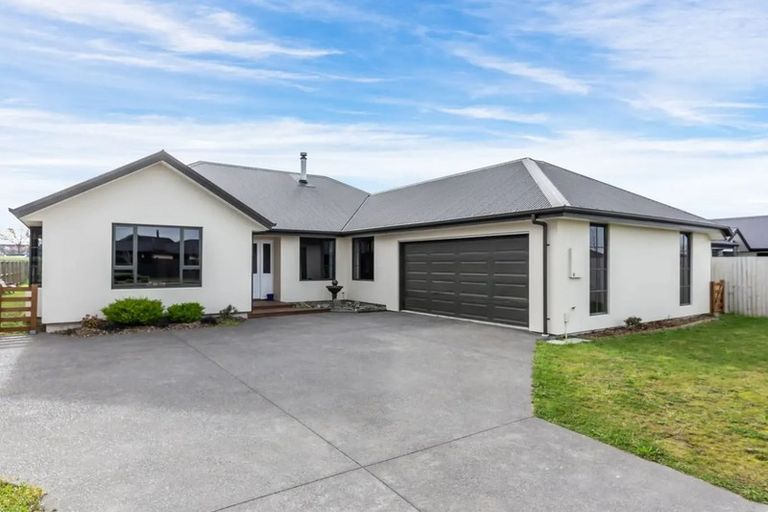 Photo of property in 37 Seymour Drive, Rolleston, 7614