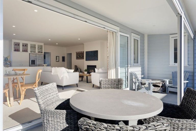 Photo of property in 22 Ruge Court, Cambridge, 3434