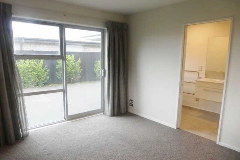 Photo of property in 1 Ader Close, Halswell, Christchurch, 8025