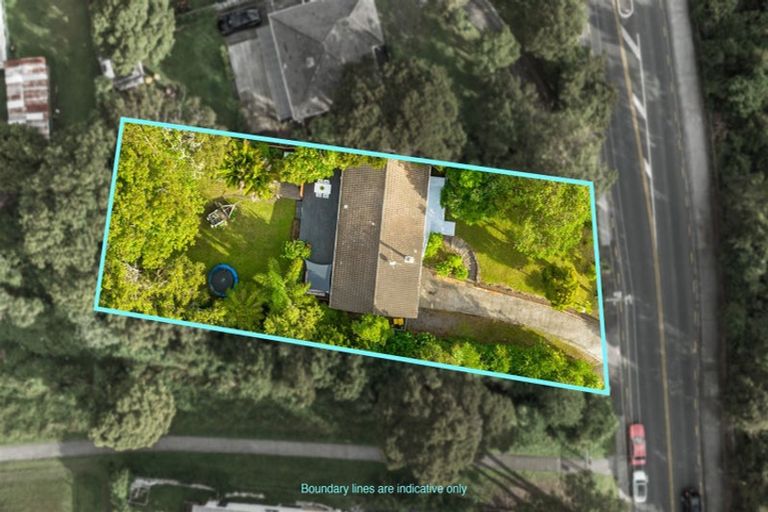 Photo of property in 96 Millbrook Road, Sunnyvale, Auckland, 0612