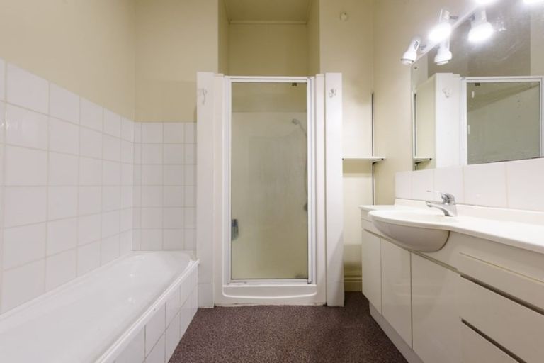 Photo of property in 25 Everton Terrace, Kelburn, Wellington, 6012