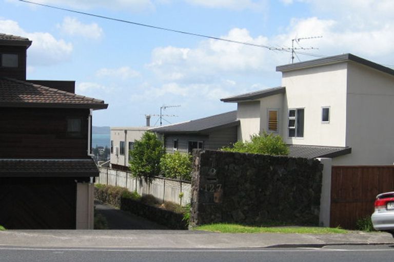 Photo of property in 1/127 East Coast Road, Castor Bay, Auckland, 0620