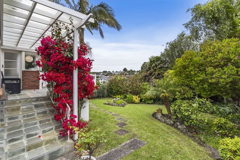 Photo of property in 3/33 Northumberland Avenue, Belmont, Auckland, 0622