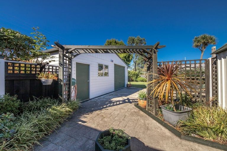 Photo of property in 92 Russell Street, Westport, 7825