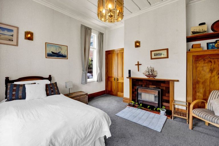 Photo of property in 22 Mills Street, Eltham, 4322