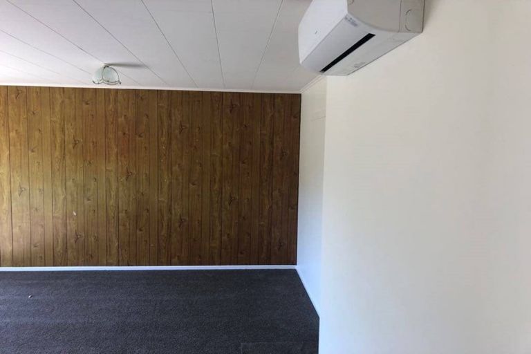 Photo of property in 19a Willis Grove, Wainuiomata, Lower Hutt, 5014