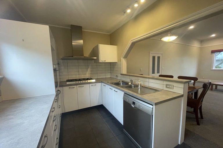 Photo of property in 5 Sutter Street, Seaview, Timaru, 7910