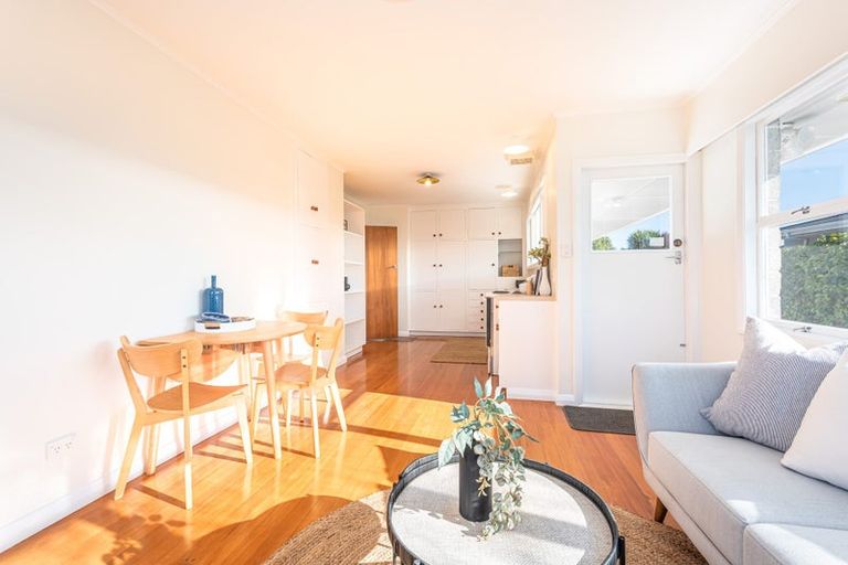 Photo of property in 17 Moyna Avenue, Dallington, Christchurch, 8061