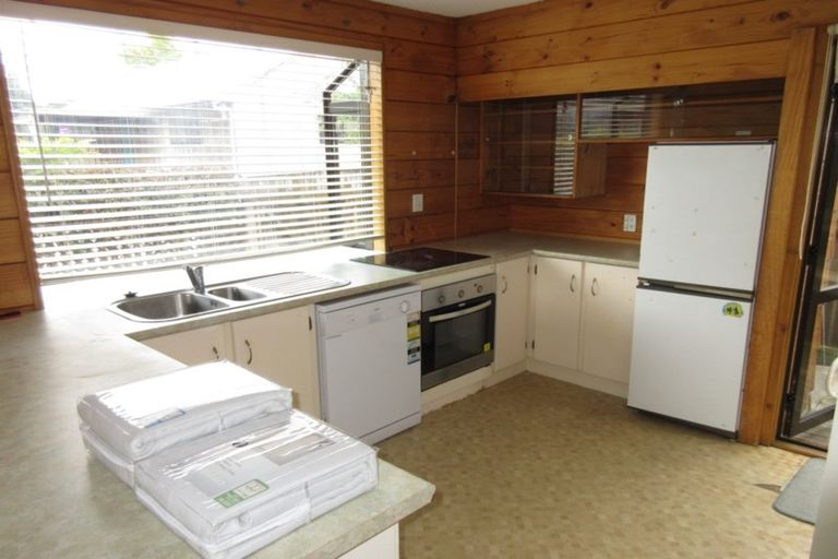 Photo of property in 51a Tiromoana Road, Raumati South, Paraparaumu, 5032