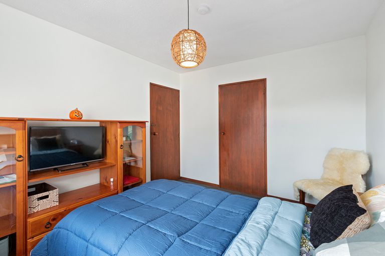 Photo of property in 2/30 Garvins Road, Hornby, Christchurch, 8042