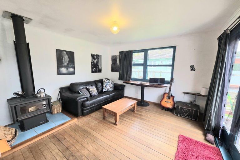 Photo of property in 35 Chelmer Street, Oamaru, 9400