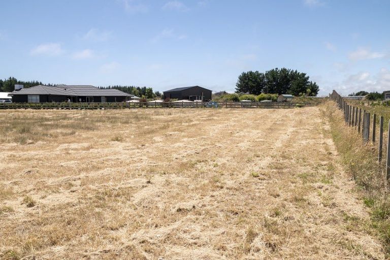 Photo of property in 15 Roma Way, Waitarere, 5510