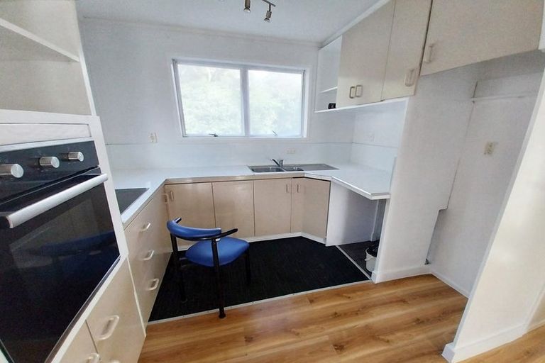 Photo of property in 1/14 Vonnell Place, Birkdale, Auckland, 0626