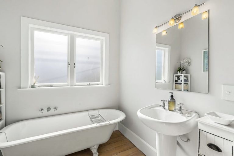 Photo of property in 7 High Street, Devonport, Auckland, 0624