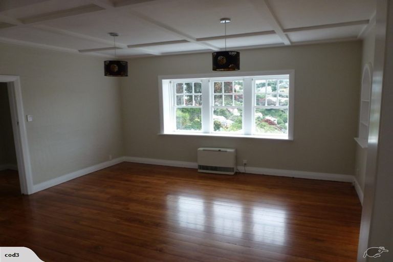 Photo of property in 5a Grove Road, Kelburn, Wellington, 6012