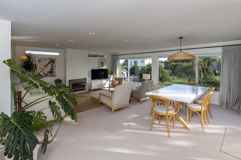 Photo of property in 5 Wharemauku Road, Raumati Beach, Paraparaumu, 5032