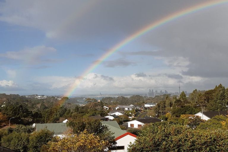 Photo of property in 9 Harper Street, Chatswood, Auckland, 0626