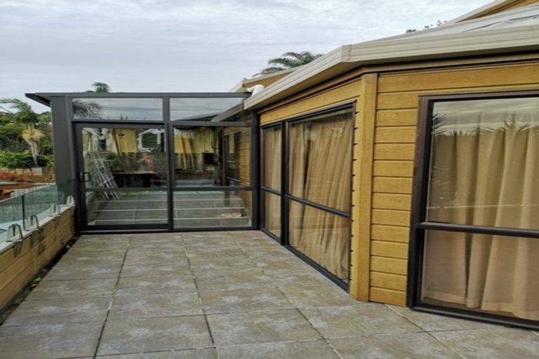 Photo of property in 62 Newhaven Terrace, Mairangi Bay, Auckland, 0630