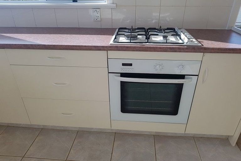 Photo of property in 5 Hillcrest Street, Glen Avon, New Plymouth, 4312