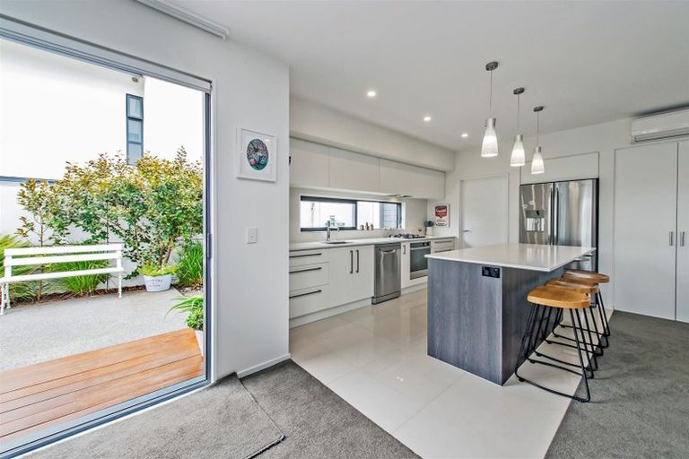 Photo of property in 100 Te Rito Street, Marshland, Christchurch, 8083