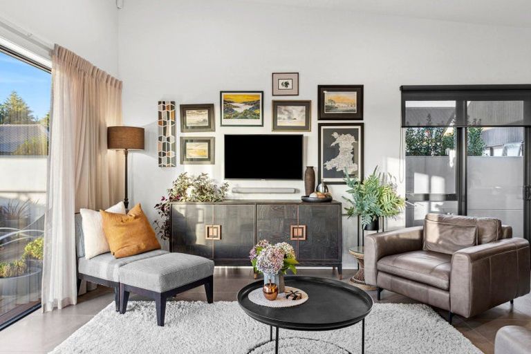 Photo of property in 77 Vogel Street, Cambridge, 3434