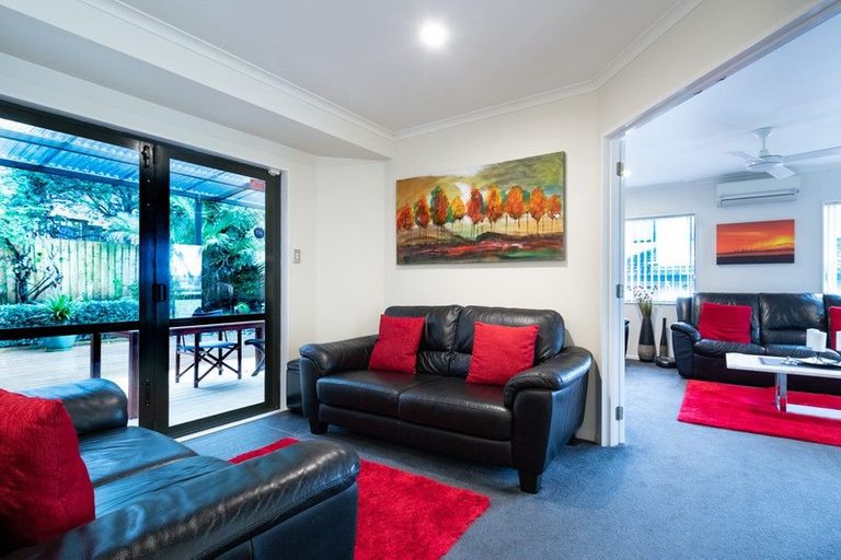 Photo of property in 13 San Marino Drive, Henderson, Auckland, 0612
