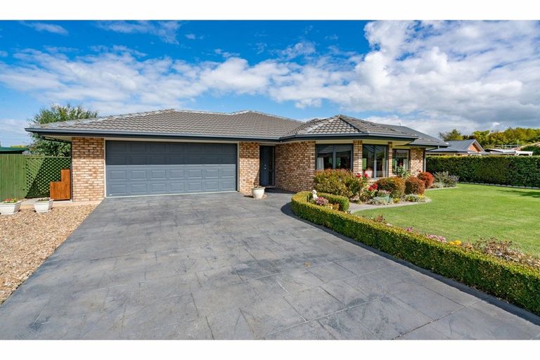 Photo of property in 75 Clearbrook Lane, Rangiora, 7400