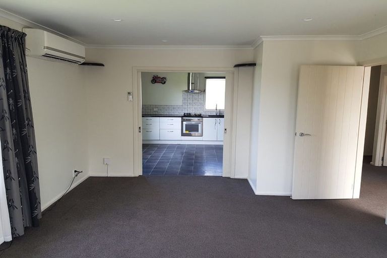 Photo of property in 9 Pembroke Street, Avondale, Christchurch, 8061