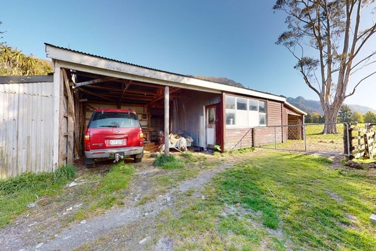 Photo of property in 1425 Lake Brunner Road, Inchbonnie, 7875