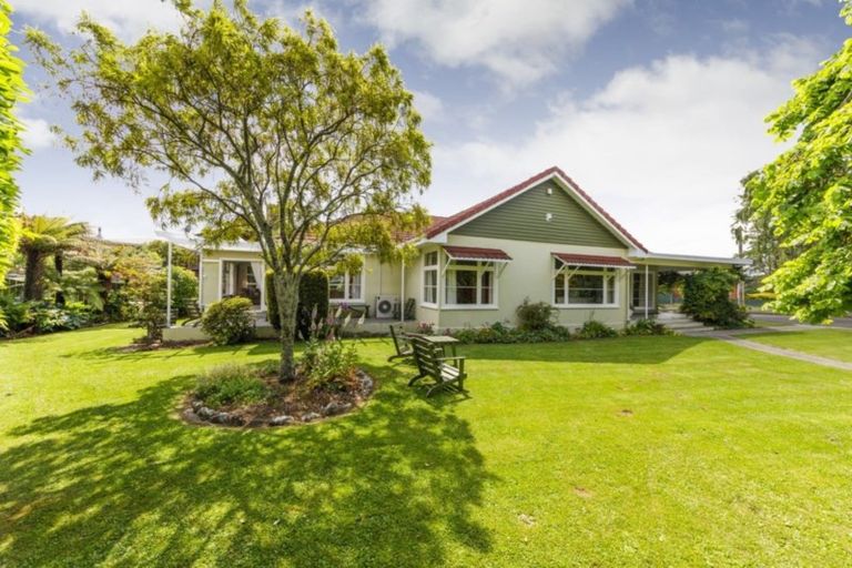 Photo of property in 435 Ruahine Street, Terrace End, Palmerston North, 4410